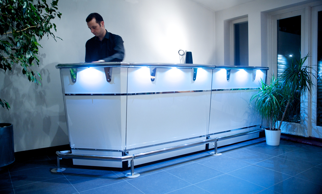 The event industry mobile bar system